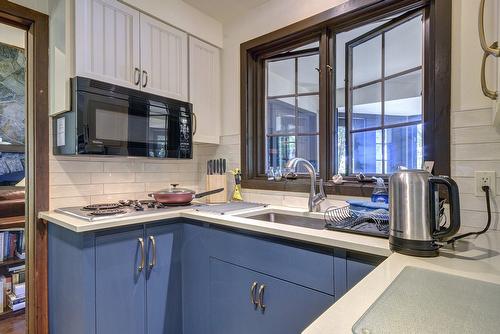 Cuisine - 289 Ch. Bréard, Mont-Tremblant, QC - Indoor Photo Showing Kitchen