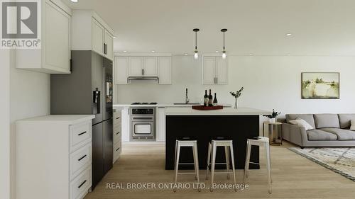 465 Gordon Street, Chatham-Kent, ON - Indoor Photo Showing Kitchen