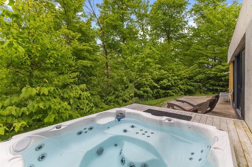 Balcon - 13-93 Ch. De La Trinité, Lac-Supérieur, QC - Outdoor