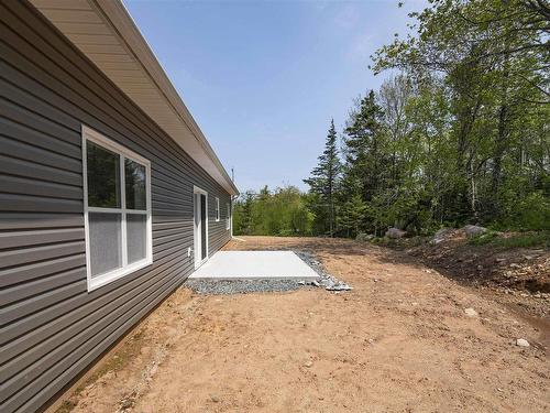 4 Charles Meade Drive, Williamswood, NS 