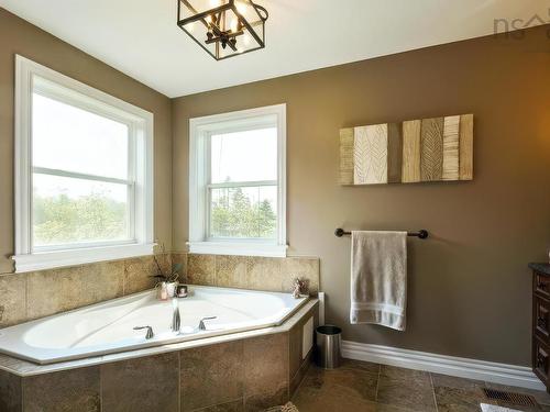 30 Pivot Lane, Hatchet Lake, NS 