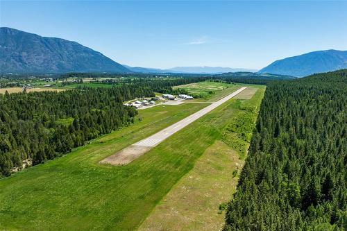 16-1993A Airport Road, Creston, BC 