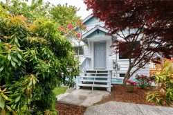 1527 Peninsula Rd  Ucluelet, BC V0R 3A0