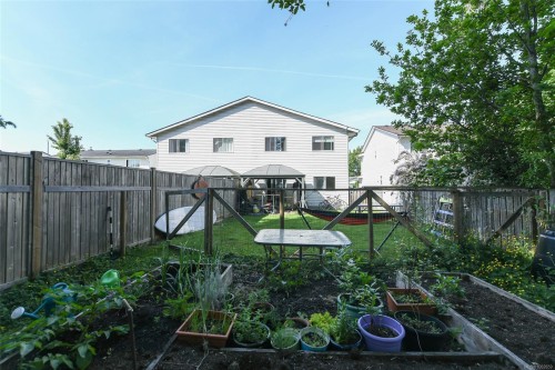 A-2258 Tull Ave, Courtenay, BC - Outdoor