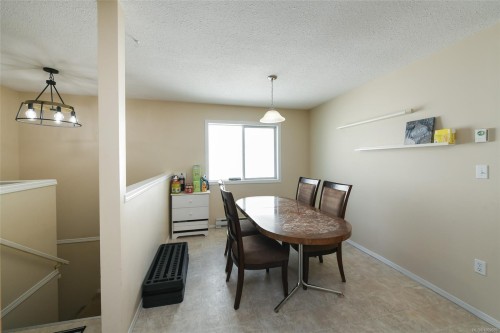 A-2258 Tull Ave, Courtenay, BC - Indoor Photo Showing Dining Room