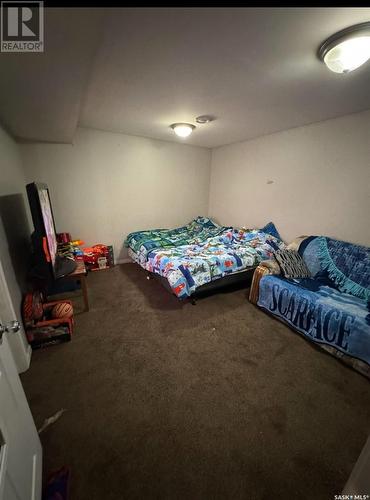 339 Mccarthy Boulevard, Regina, SK - Indoor Photo Showing Bedroom