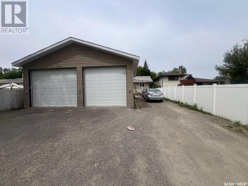 339 Mccarthy Boulevard, Regina, SK - Outdoor