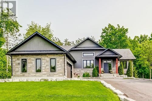 118 MENNILL DRIVE  Springwater, ON L0L 1Y3