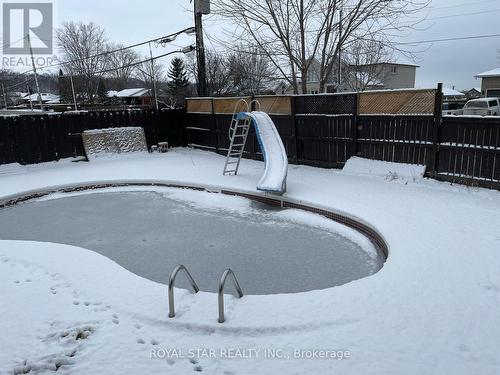 Main - 1024 Barton Street, Hamilton, ON - Outdoor