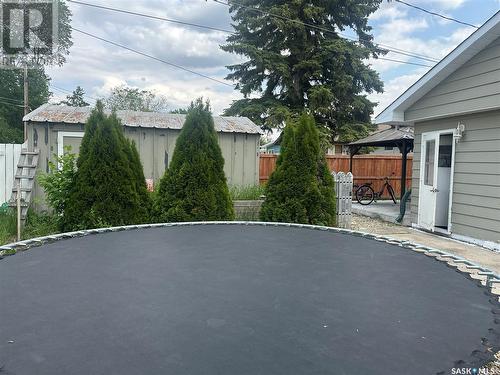 129 Birch Drive, Weyburn, SK - Outdoor