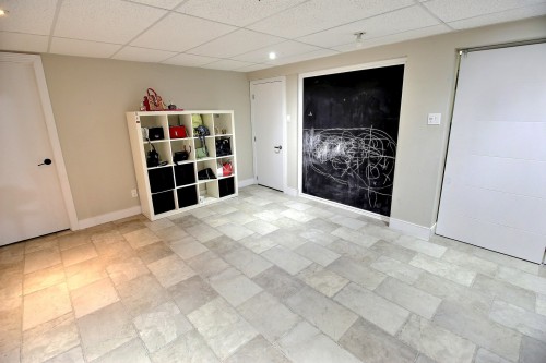 Salle familiale - 562 Route 111, Saint-Marc-De-Figuery, QC - Indoor Photo Showing Other Room