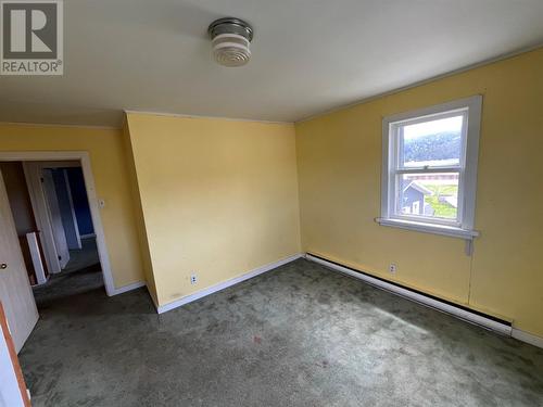 32 O'Reilly Street, Placentia, NL - Indoor Photo Showing Other Room