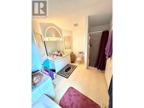 Ensuite #1 - 8827 Michael Drive, Coldstream, BC - Indoor