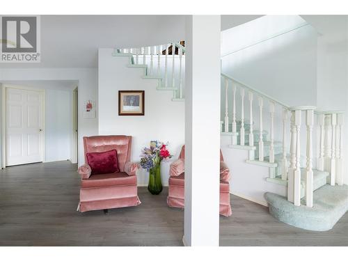 8827 Michael Drive, Coldstream, BC - Indoor