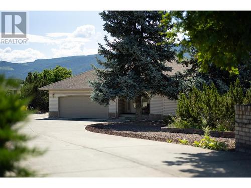 Driveway all concrete - 8827 Michael Drive, Coldstream, BC - Outdoor