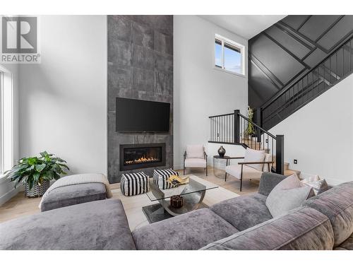 1528 Cabernet Way Lot# Lot 31, West Kelowna, BC - Indoor Photo Showing Living Room With Fireplace