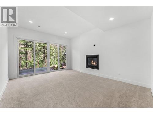 1528 Cabernet Way Lot# Lot 31, West Kelowna, BC - Indoor Photo Showing Other Room With Fireplace