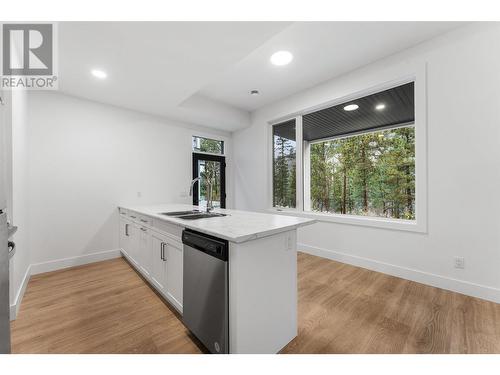 1528 Cabernet Way Lot# Lot 31, West Kelowna, BC - Indoor Photo Showing Kitchen With Double Sink
