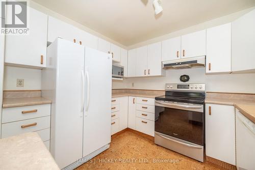 11 Banting Drive, Deep River, ON - Indoor Photo Showing Kitchen