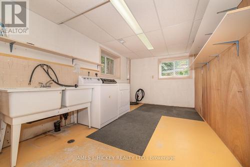 11 Banting Drive, Deep River, ON - Indoor Photo Showing Laundry Room