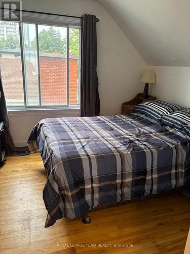 1123 Secord Avenue, Ottawa, ON - Indoor Photo Showing Bedroom