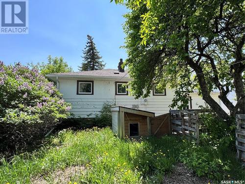 925 Isabelle Street, Estevan, SK - Outdoor