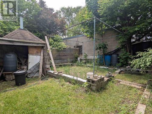 1169 Oxford Street E, London East (East G), ON 