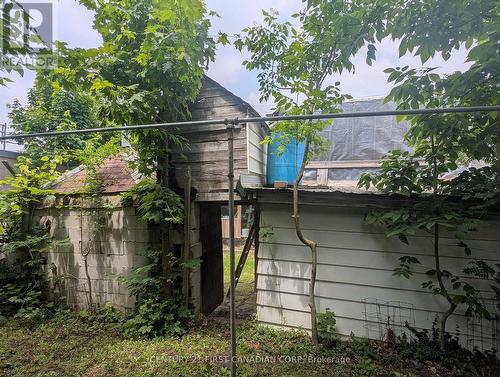 1169 Oxford Street E, London East (East G), ON 