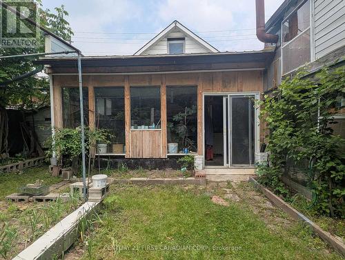 1169 Oxford Street E, London East (East G), ON 