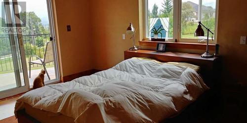 1067 Simmons Road, Creston, BC - Indoor Photo Showing Bedroom