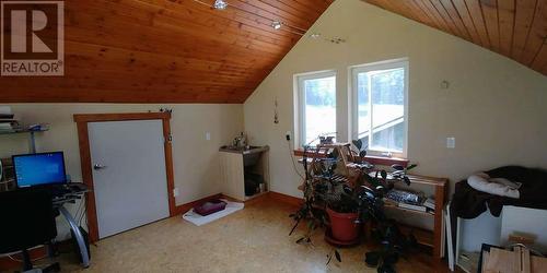 1067 Simmons Road, Creston, BC - Indoor