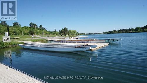 Short walk to recreational waterway & Flatwater - 26 Shaw Street, Welland (Broadway), ON 