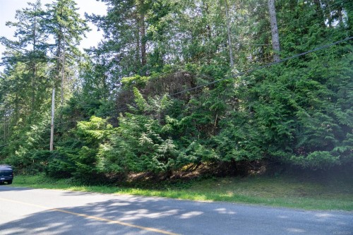 4849 Pirates Rd, Pender Island, BC 