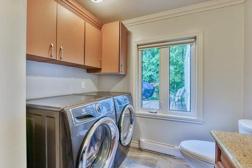 Bathroom - 14 Rue Duperré, Brownsburg-Chatham, QC - Indoor Photo Showing Laundry Room
