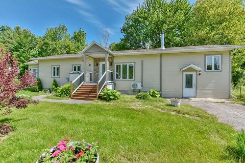 Frontage - 14 Rue Duperré, Brownsburg-Chatham, QC - Outdoor