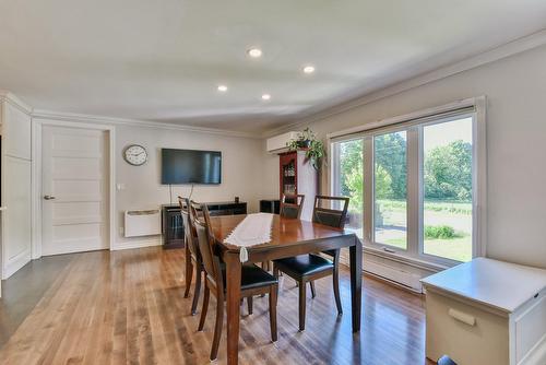 Dining room - 14 Rue Duperré, Brownsburg-Chatham, QC - Indoor Photo Showing Dining Room