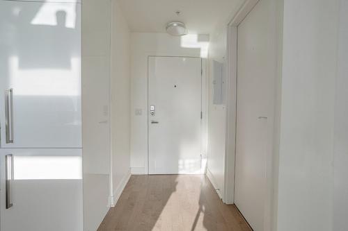 Hall - 506-1170 Rue Montcalm, Montréal (Ville-Marie), QC - Indoor Photo Showing Other Room