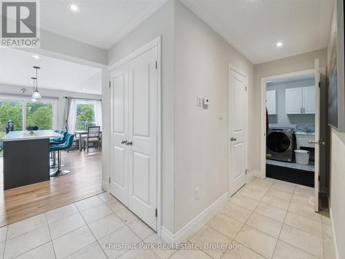 245 Wild Rose Drive, Gravenhurst (Muskoka (S)), ON - Indoor Photo Showing Other Room