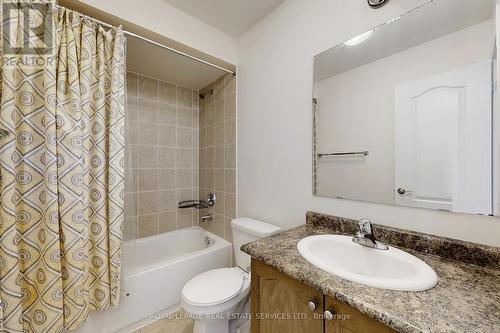 24 Accent Circle, Brampton, ON - Indoor Photo Showing Bathroom
