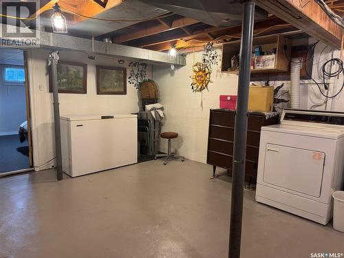 401 2Nd Avenue, Jansen, SK - Indoor Photo Showing Laundry Room