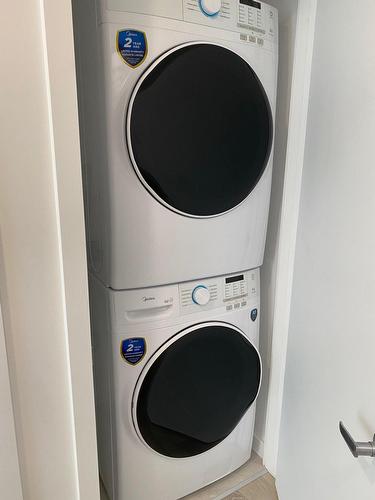 Laundry room - 14-2500 Ch. Bates, Montréal (Côte-Des-Neiges/Notre-Dame-De-Grâce), QC - Indoor Photo Showing Laundry Room