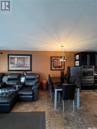 540 Stanley Street, Esterhazy, SK - Indoor Photo Showing Living Room