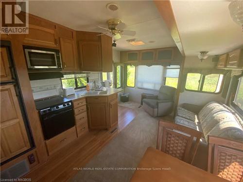 26 - 9 TAMARAC ROAD , Northern Bruce Peninsula, Ontario N0H 2R0 5