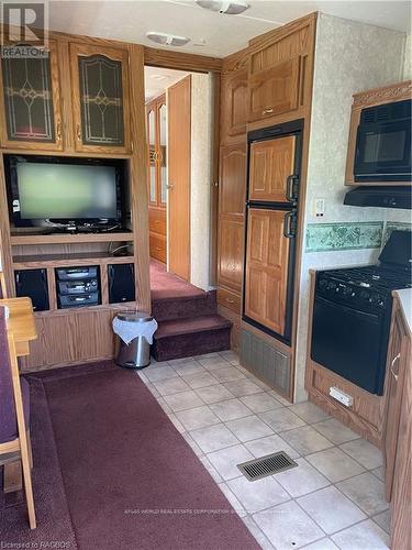 27 - 9 TAMARAC ROAD , Northern Bruce Peninsula, Ontario N0H 2R0 3