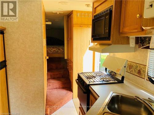 20 - 9 TAMARAC ROAD , Northern Bruce Peninsula, Ontario N0H 2R0 3