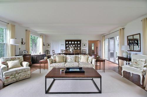 Salon - 821 Route 208 O., Hatley - Municipalité, QC - Indoor Photo Showing Living Room