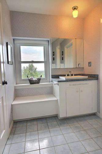 Powder room - 821 Route 208 O., Hatley - Municipalité, QC - Indoor Photo Showing Bathroom