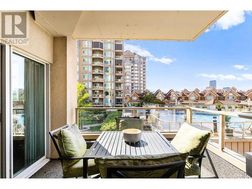 1128 Sunset Drive Unit# 401, Kelowna, BC - Outdoor With Exterior