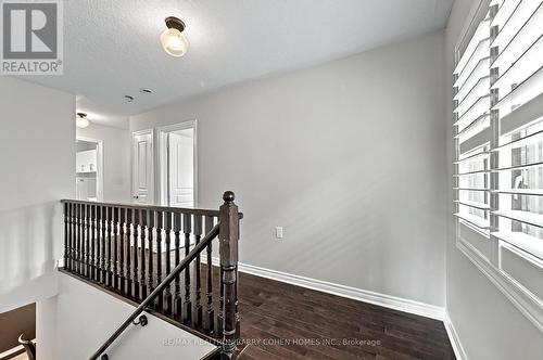 21 Meadowcreek Road, Caledon, ON - Indoor Photo Showing Other Room