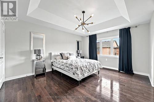 21 Meadowcreek Road, Caledon, ON - Indoor Photo Showing Bedroom